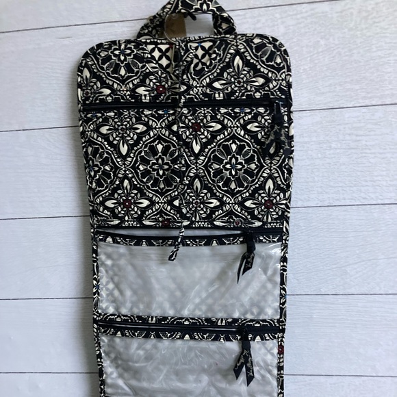 Vera Bradley Hanging Organizer - Picture 1 of 7